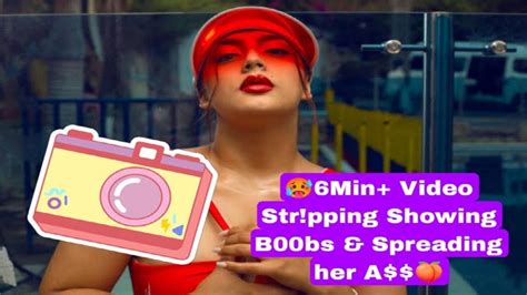 Famous Model Lisha Latest Most Exclusive 6min Live Stripping Showing Her Boobs And Spreading Her
