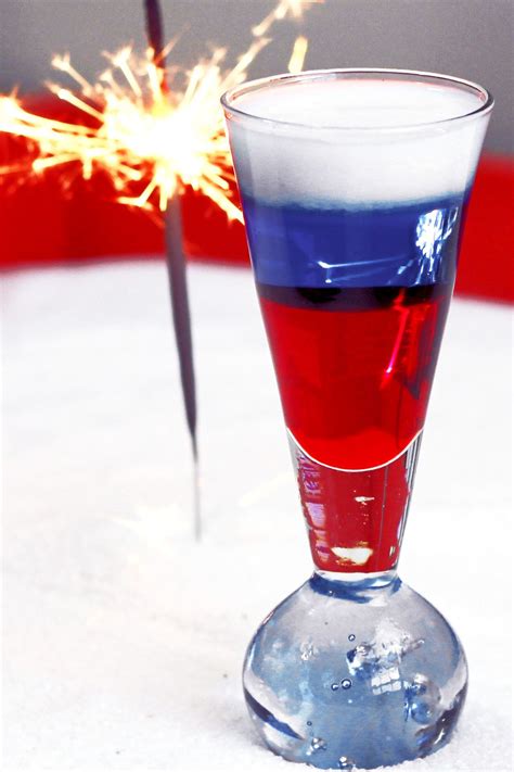 22 Boozy Fourth of July Drinks | Fourth of july drinks, Fourth of july, Yummy alcohol