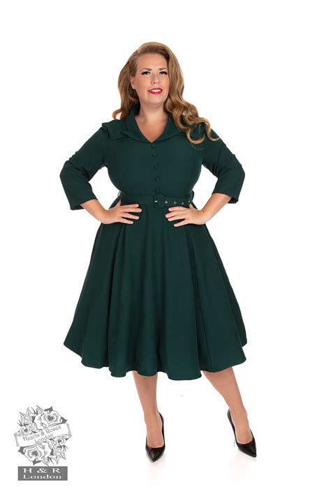 Gabriella Swing Dress In Emerald Green In Plus Size Hearts And Roses London