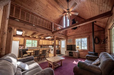 15 Best Airbnbs In Wisconsin Dells Lake Delton Cabins More