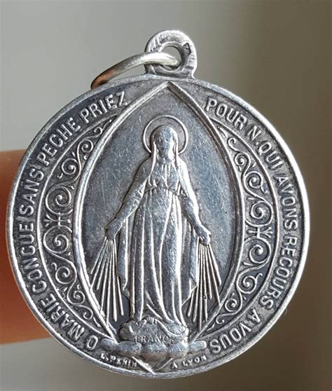 French Blessed Mother Virgin Mary Medal Pendant Miraculous Medal