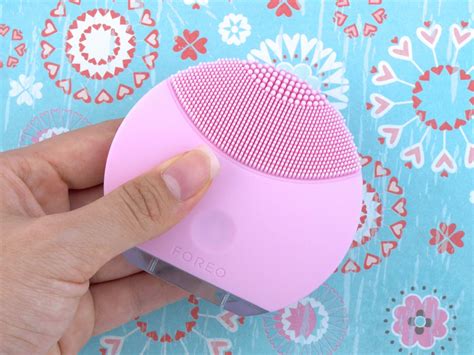 Foreo Luna Mini T Sonic Facial Cleansing Device Review The Happy