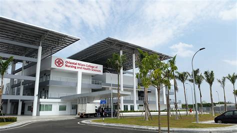 Permohonan adalah dipelawa daripada warganegara malaysia yang berumur tidak kurang daripada 18 tahun ke atas pada tarikh tutup iklan jawatan dan berkelayakan untuk mengisi kekosongan jawatan kosong terkini di hospital melaka. Jawatan Kosong Oriental Melaka Straits Medical Centre 2016 ...