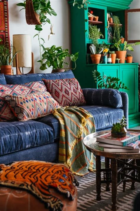 Bohemian home décor create a space that reflects your free spirit with our boho home décor and home accents. Creating beautiful spaces // bohemian home inspiration