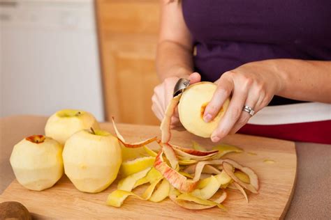 How To Peel Apples For Cooking And Baking Food And Wine