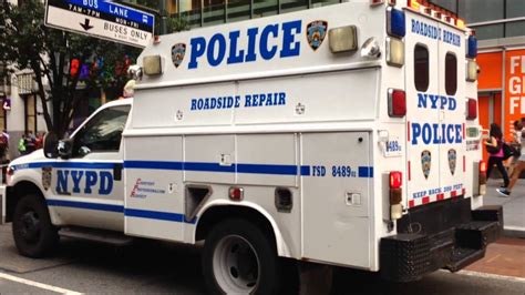 Rare Nypd Roadside Repairs Unit On W 34th St And 7th Ave In Midtown