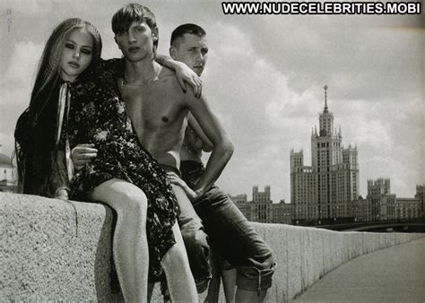 Ruslana Korshunova Hot Nude Celebrity Posing Hot Blonde Blue Eyes Nude