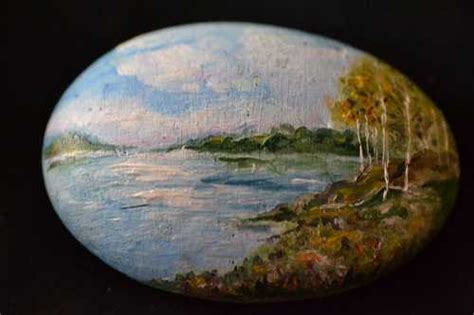 What are easy rock painting ideas? Enhancing Fall Decorating Ideas with Fall Leaves Painted ...