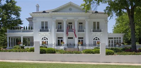 21 Southern Mansions And Plantation Homes From The Old South Click