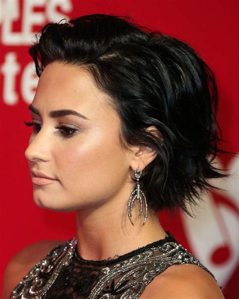 Demi Lovato Haircuts