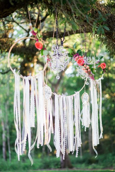 Whats The Difference Between A Rustic And Boho Wedding Theme Chwv