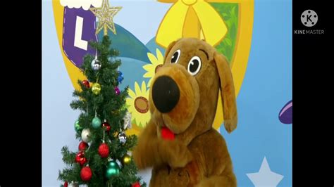 Wags Is Bouncing Around The Christmas Tree 2017 Youtube