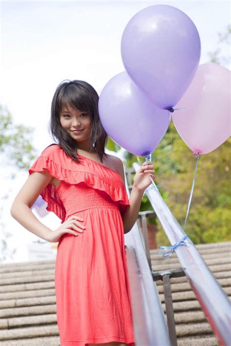 ボード「 T02 01 Balloons Teens Girls Asian」のピン