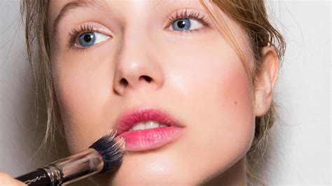 Why Your Makeup Looks Patchy And Uneven Stylecaster