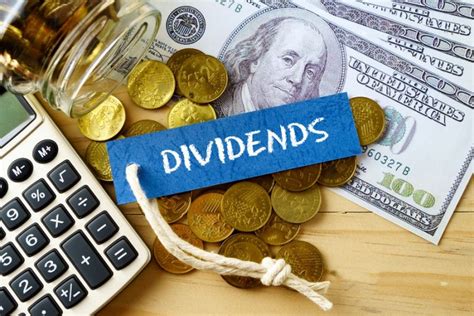 5 Ultra High Dividend Stocks Hedge Funds Are Piling On Insider Monkey
