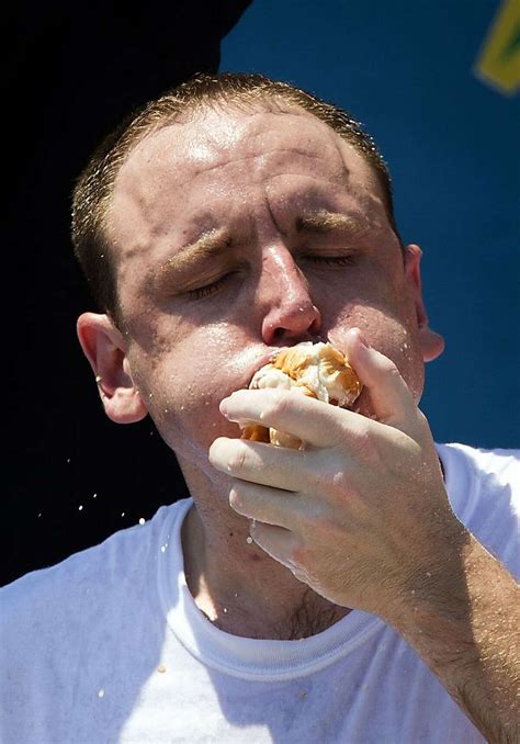 Joey Chestnut 6 Straight In Hot Dog Eating Contest