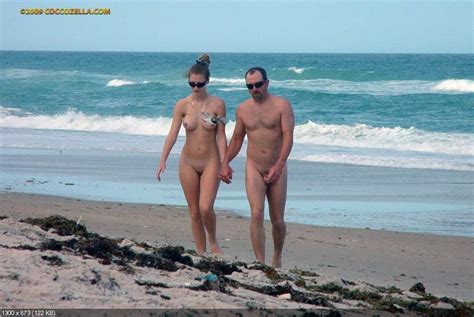 Forumophilia PORN FORUM Beach Voyeur Pictures Collection Amazing Nude Girls Page
