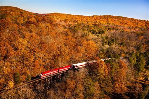 18 Epic Train Rides That Show Off Some Of America S Prettiest
