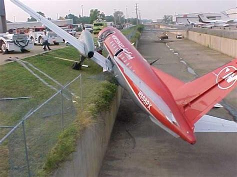 Airline And Military Aircraft Mishap Crash And Accident Pictures And