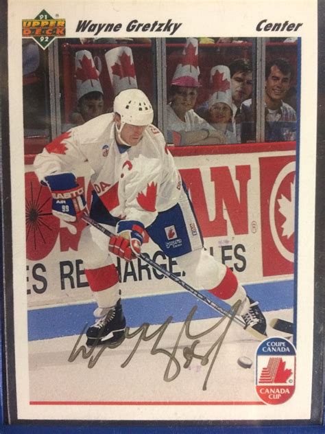1991 92 Upper Deck Wayne Gretzky Auto Canada Cup Hockey Card