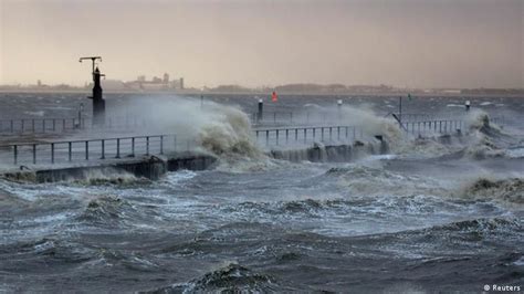 Climbingnoob Tsunami In The North Sea