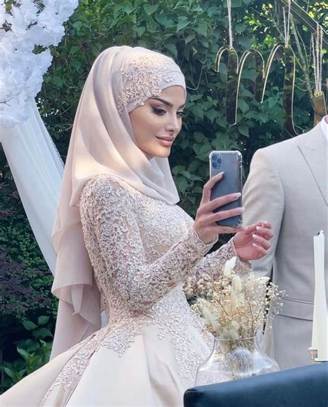 𝘡𝘈𝘏𝘐𝘙𝘈𝘏 🌘 Robe De Mariée Musulmane Robes De Mariage Musulman Robes De Mariée Avec Hijab