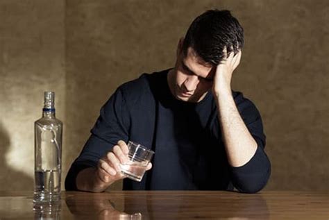 Alcohol Withdrawal Symptoms Stages Timeline And Treatment