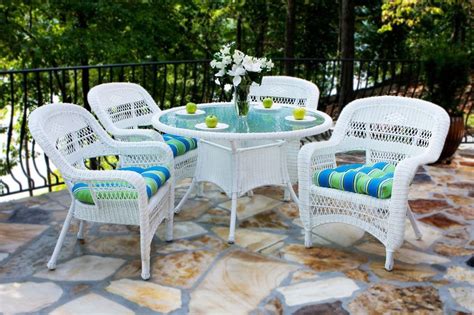 Outdoor wicker rocking chairs, swinging rattan chairs, outdoor wicker furniture sets, and much more! 5 Piece White Wicker Outdoor Dining Set | Tortuga Outdoor ...