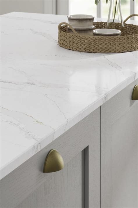 Howdens Bespoke Silestone Eternal Calacatta Gold Quartz Worktop