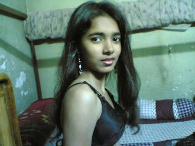 Desi Indian Girls Manisha From Indore Searching For A Partner