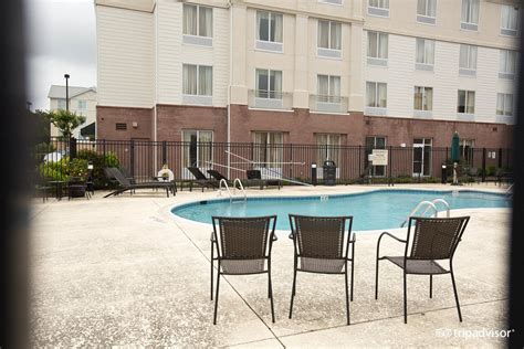 Hilton Garden Inn Wilmington Mayfaire Town Center Pool Pictures And Reviews Tripadvisor