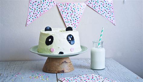 Panda Pandan Chiffon Cake