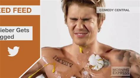 Watch Justin Bieber Get Pelted With Eggs Cnn