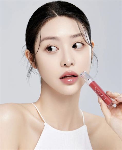 Creamy Lip Gloss Korean Women Korean Lady Beauty Shoot Make Up