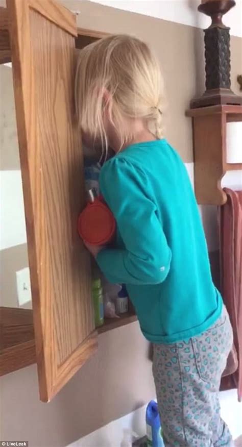 Utah Girl Hides Her Face From Dad After Using Moms Makeup Daily Mail