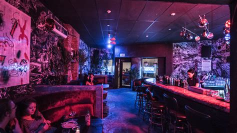 Your Guide To Nycs Best Lesbian Bars And Events Her