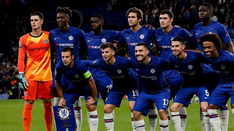 Get all the latest news, videos and ticket information as well as player profiles and information about stamford bridge, the home of the blues. فريق تشيلسي الإنجليزي : اقرأ - السوق المفتوح