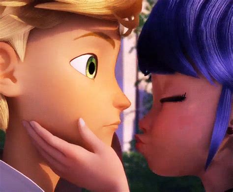 Marinette And Adrien Kiss Roxynina S Art I Ve Been Dying To Do This
