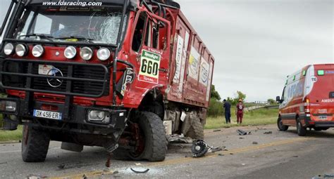 Un Muerto Y Cinco Heridos Provoca Un Accidente Del Rally Dakar Deportes Ojo