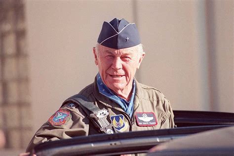 Le Pilote Entend Il Le Mur Du Son - Il a été le premier pilote à franchir le mur du son : Chuck Yeager est mort