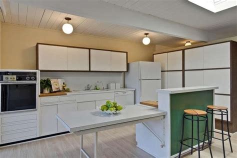 Alibaba.com offers 822 victoria oak furniture products. Eichler homes image by Victoria Smirnoff on Eichler ...