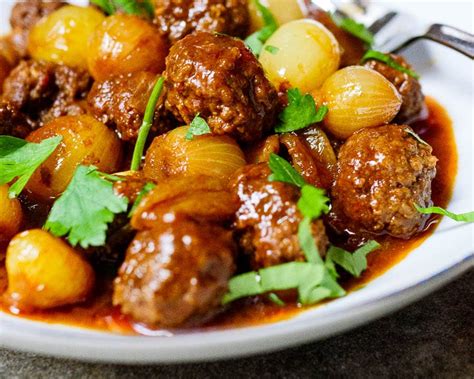 Turkish Inspired Meatball Pomegranate Stew Recipe A Kitchen In Istanbul