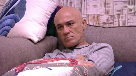 Bbb18 Ayrton Se Irrita Com Ana Clara Não Tem Como Relaxar Tv Foco