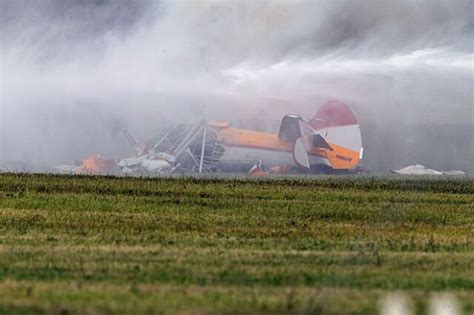 Wing Walker Jane Wicker Dies In Fiery Crash At Dayton Air Show Civic