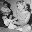 Marilyn at a Milk Fund for Babies charity event in 1957. | Marilyn ...