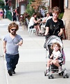 ‘Game of Thrones’ Star Peter Dinklage’s New York Stroll with Wife Erica ...