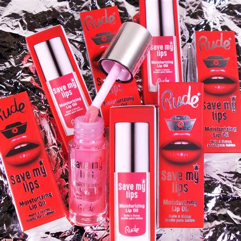 Bring Back Life And Moisture Back Into Your Lips With The Save My Lips Moisturizing Lip Oil A