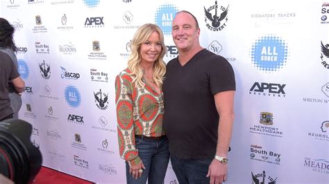 Jeanie Buss And Jay Mohr Rock To Recovery Benefit Concert Red