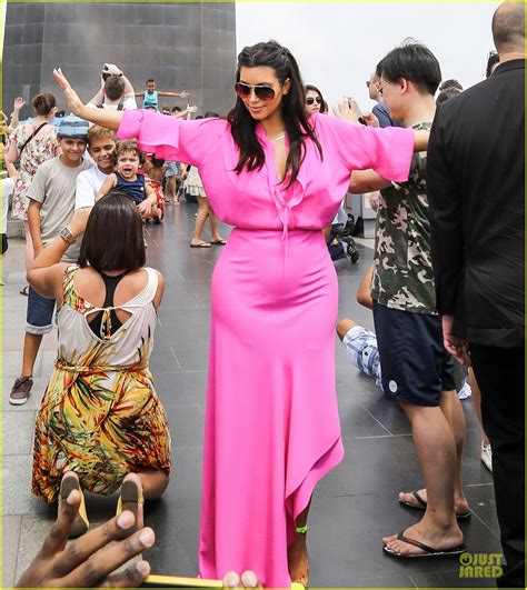 Pregnant Kim Kardashian And Kanye West Rio Sightseeing Couple Photo