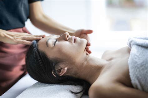 top 6 psychological benefits of massage therapy nc massage school